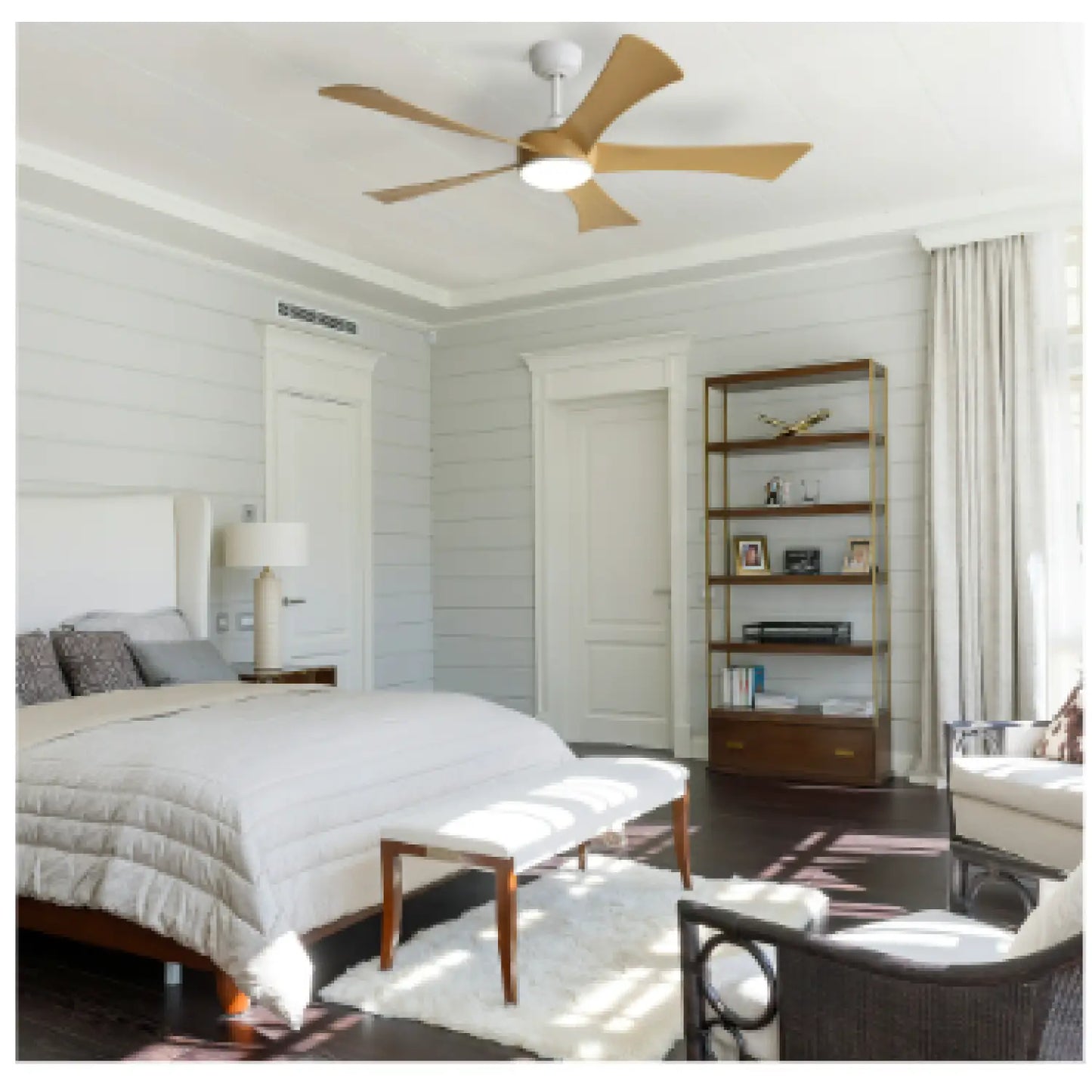 Plastic Ceiling Fans - White - 12V Hanging Light