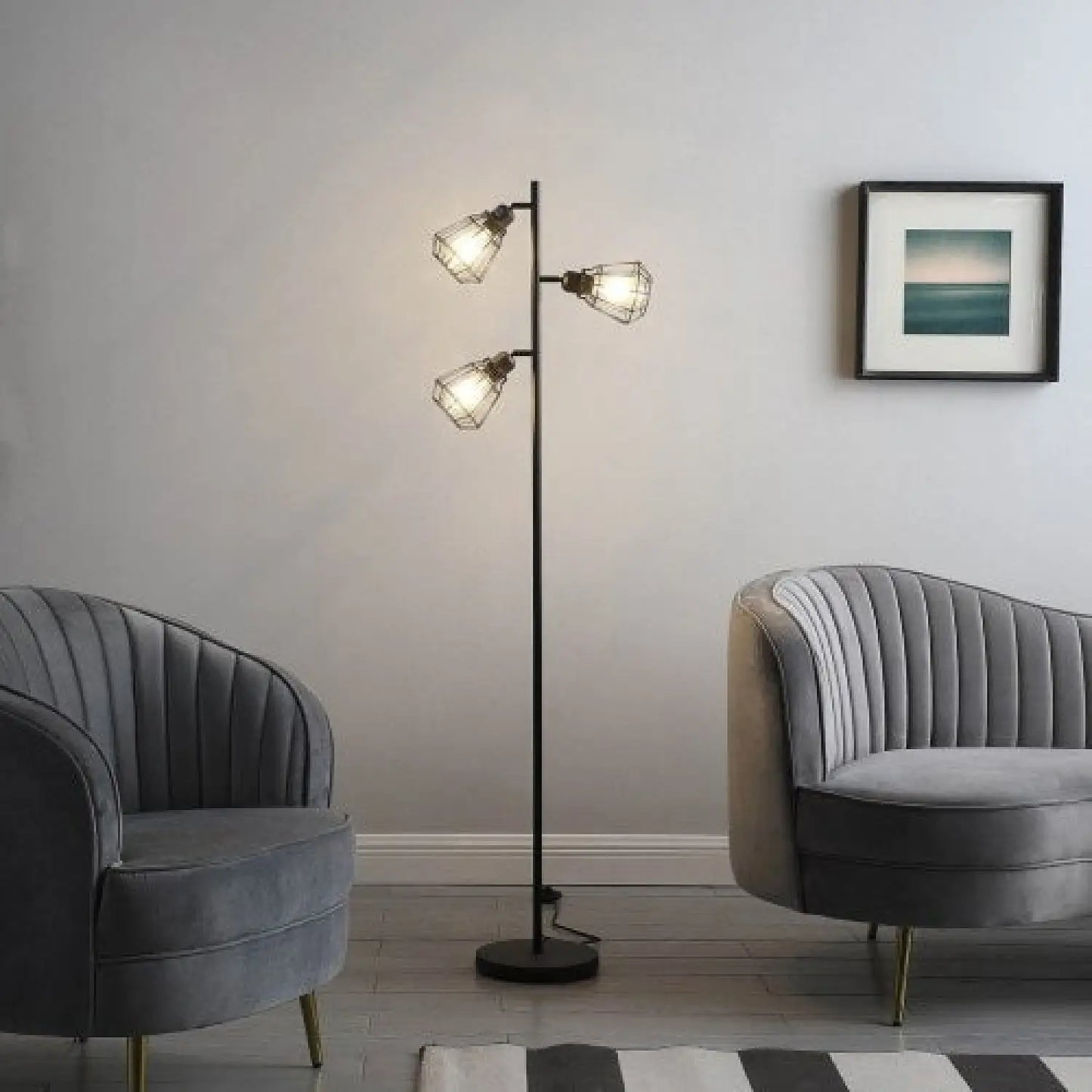 Black & Adjustable Metal Floor Lamp for Rustic and Modern Spaces - Black - Table Lamps