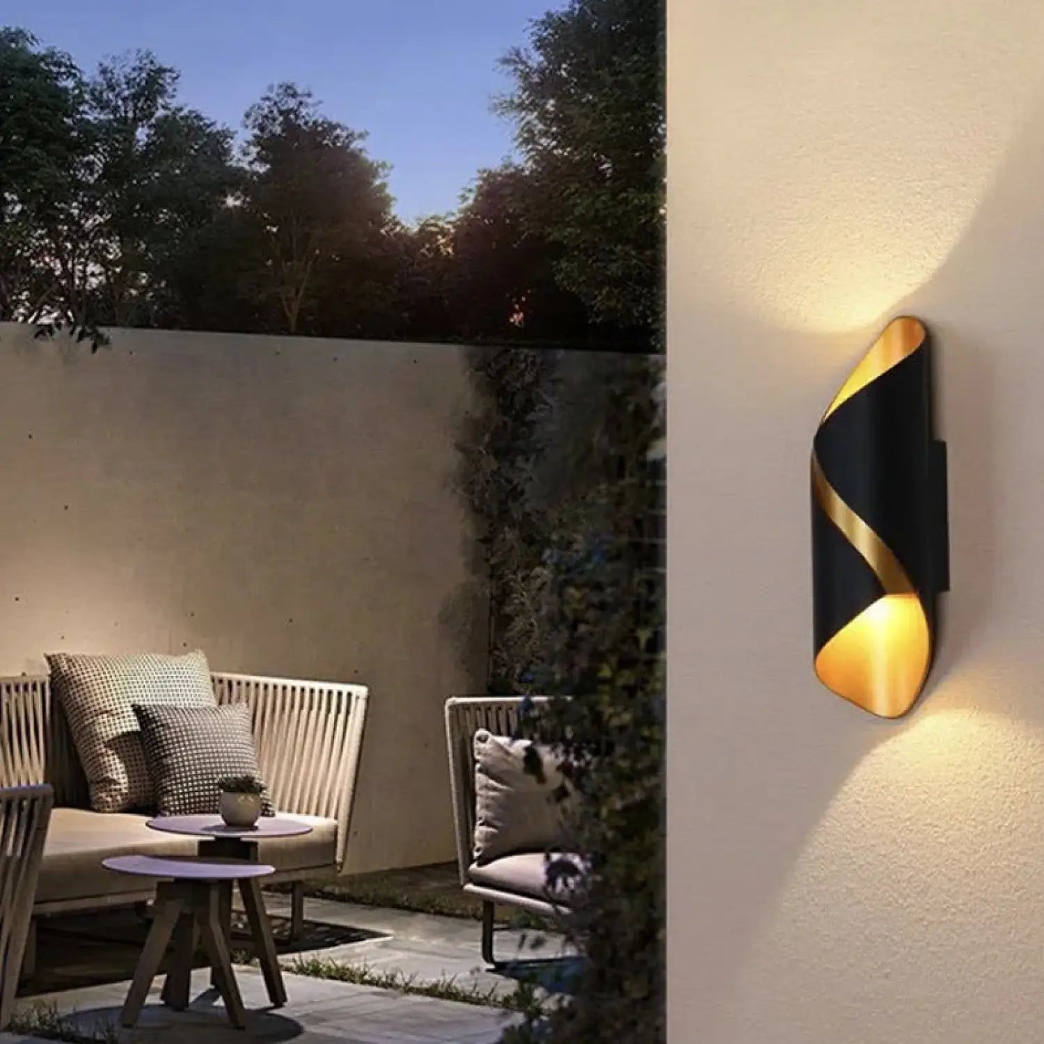 Simple Outdoor LED Lamp with Sleek Waterproof Design - 12V Hanging Light