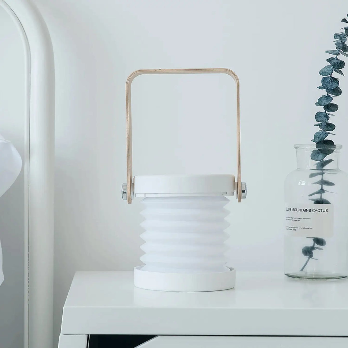 USB Rechargeable & Portable Lamp with Foldable LED Light Feature - White / 0.5 Watts - portable lights