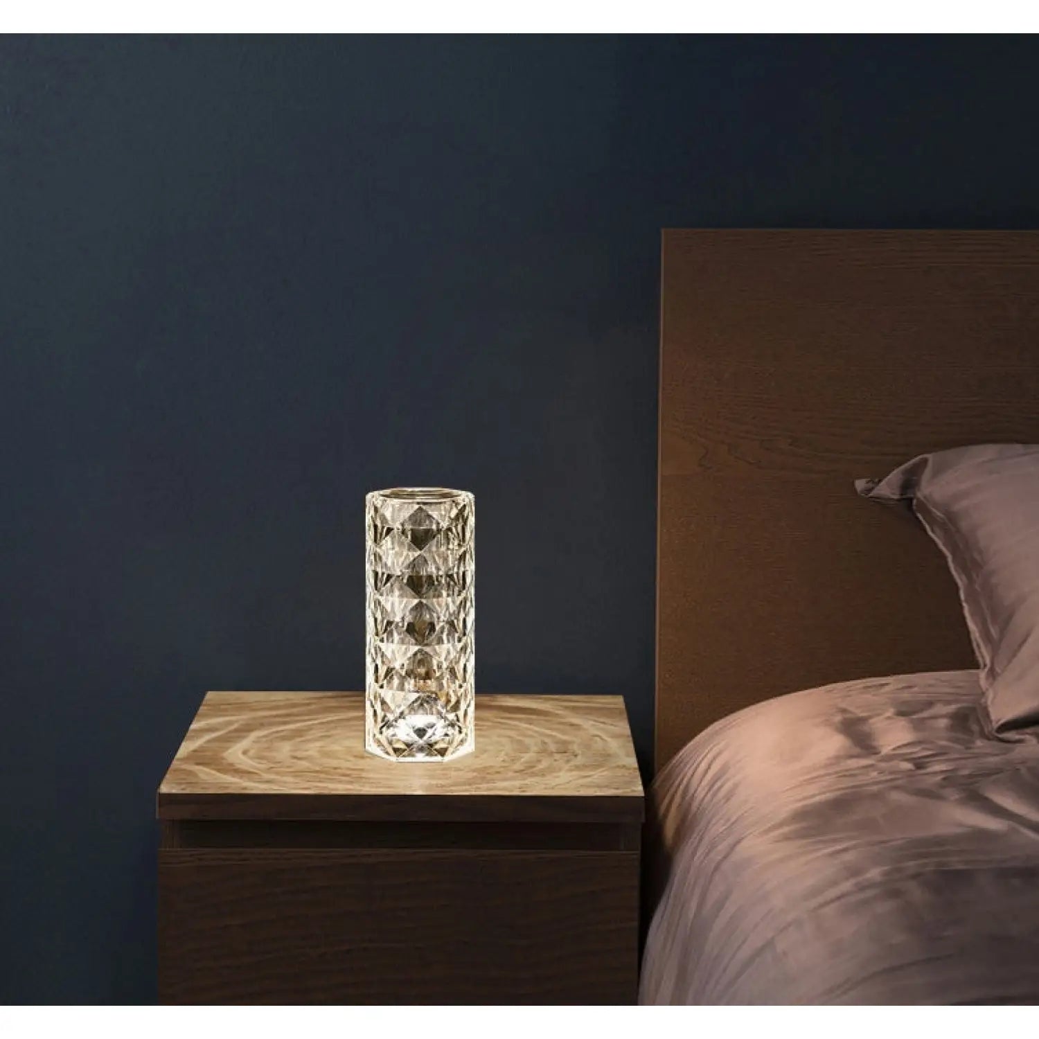 Elegant USB Table Lamp with 16-Color Crystal Lighting - White / 3colors / USB - 12V Hanging Light