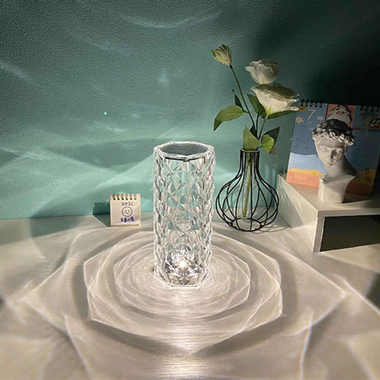 Elegant USB Table Lamp with 16-Color Crystal Lighting - White / 3colors / USB - 12V Hanging Light