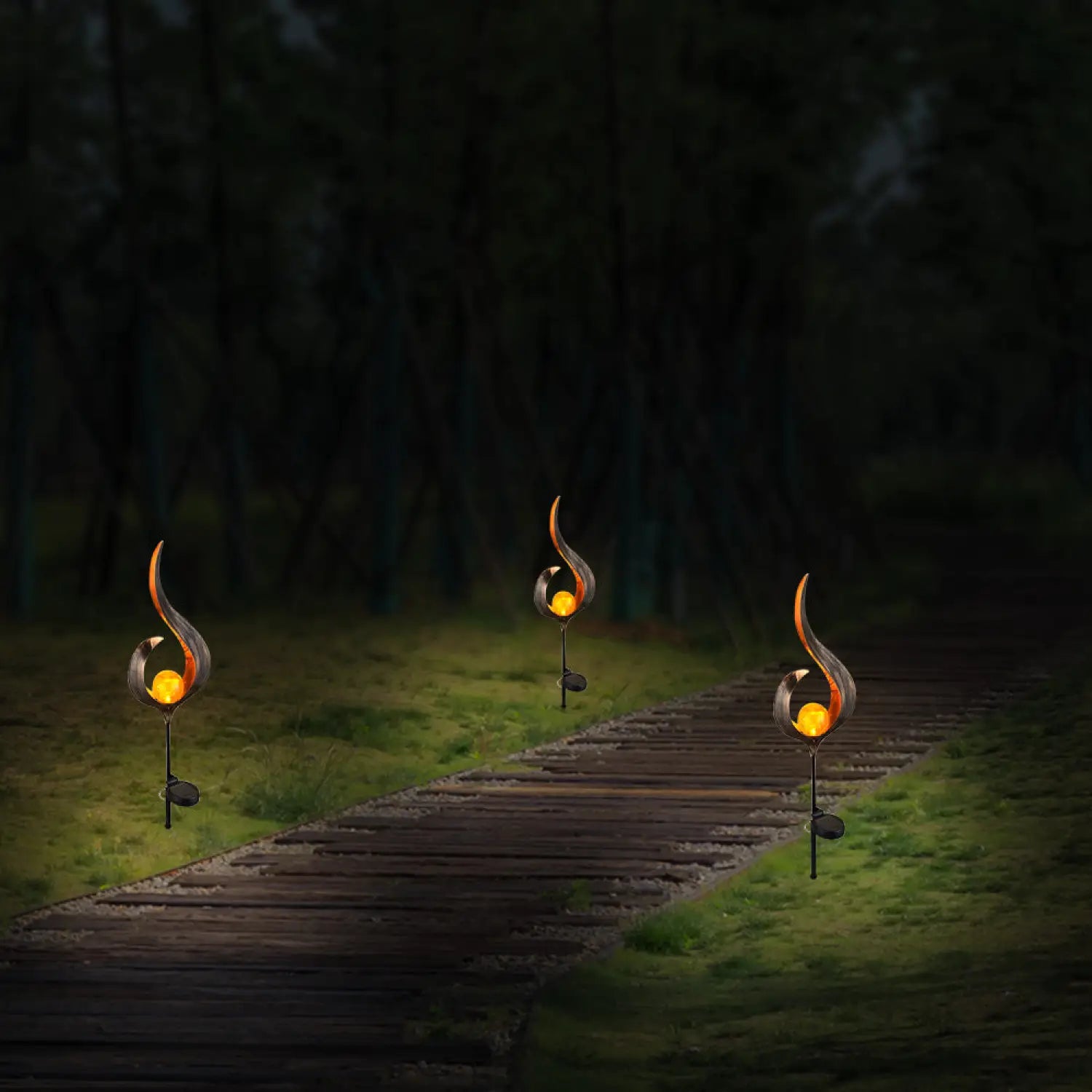 Solar LED Lamps with Waterproof & Flame Effect for Outdoor Garden Lighting - 12V Hanging Light