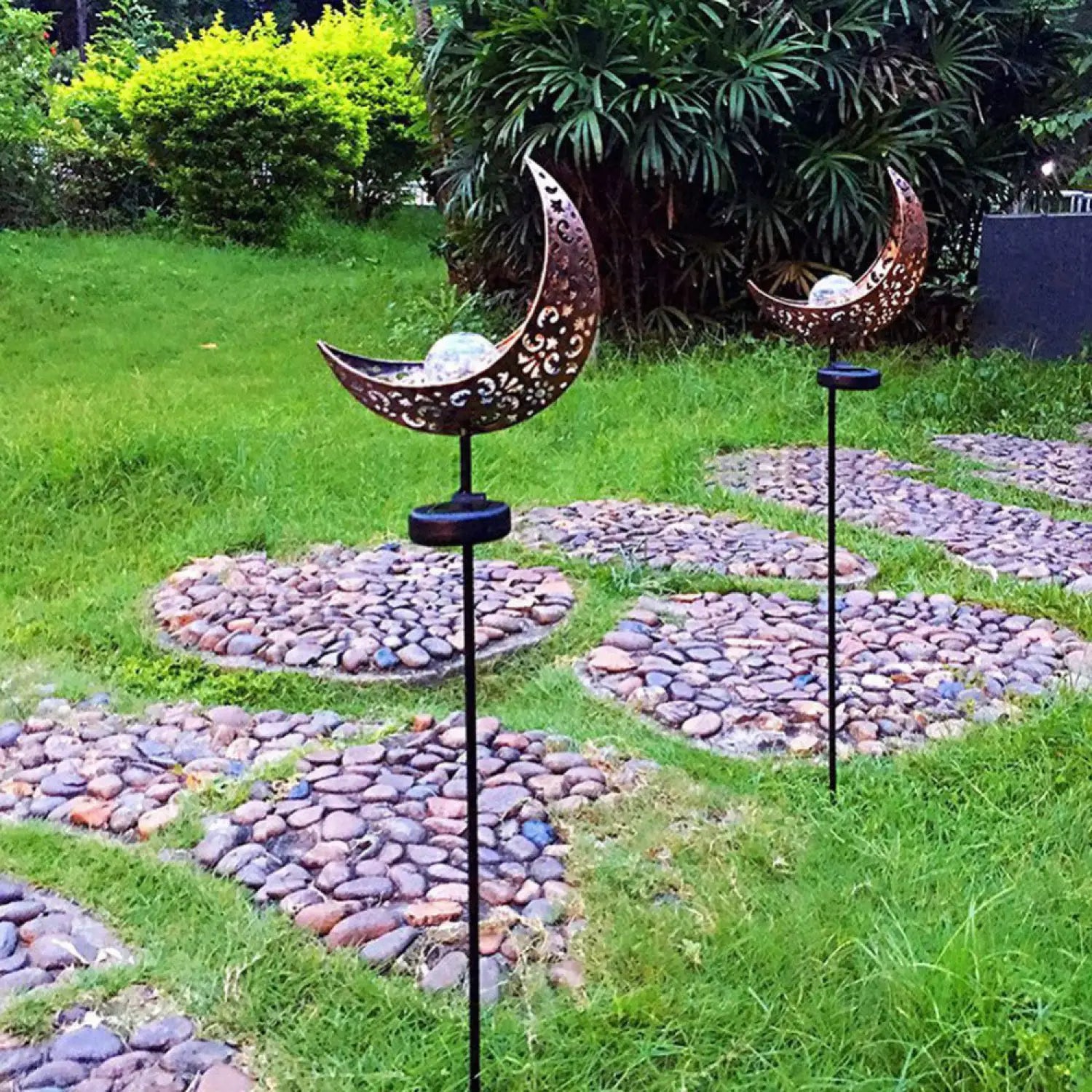 Solar LED Lamps with Waterproof & Flame Effect for Outdoor Garden Lighting - 12V Hanging Light
