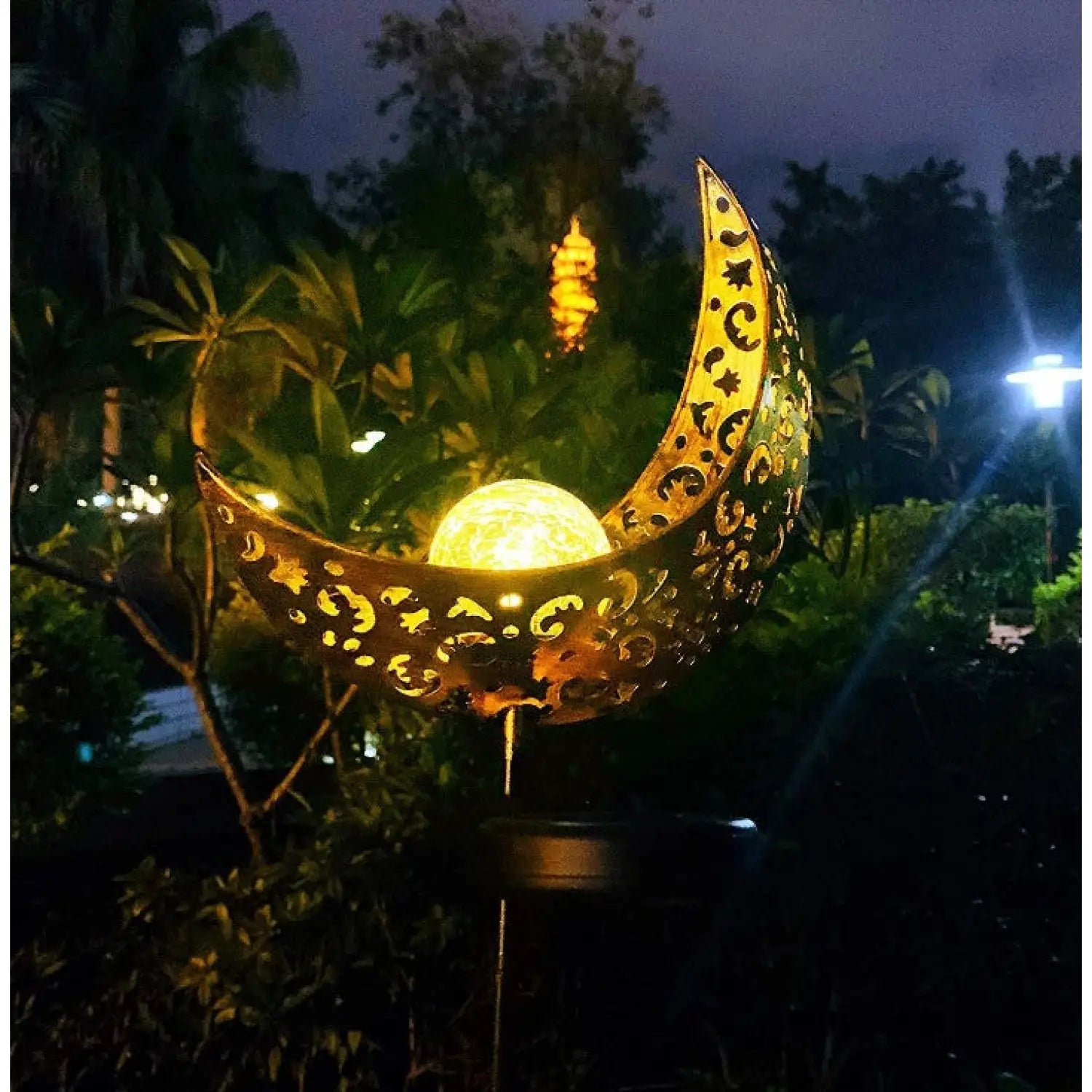 Solar LED Lamps with Waterproof & Flame Effect for Outdoor Garden Lighting - 12V Hanging Light