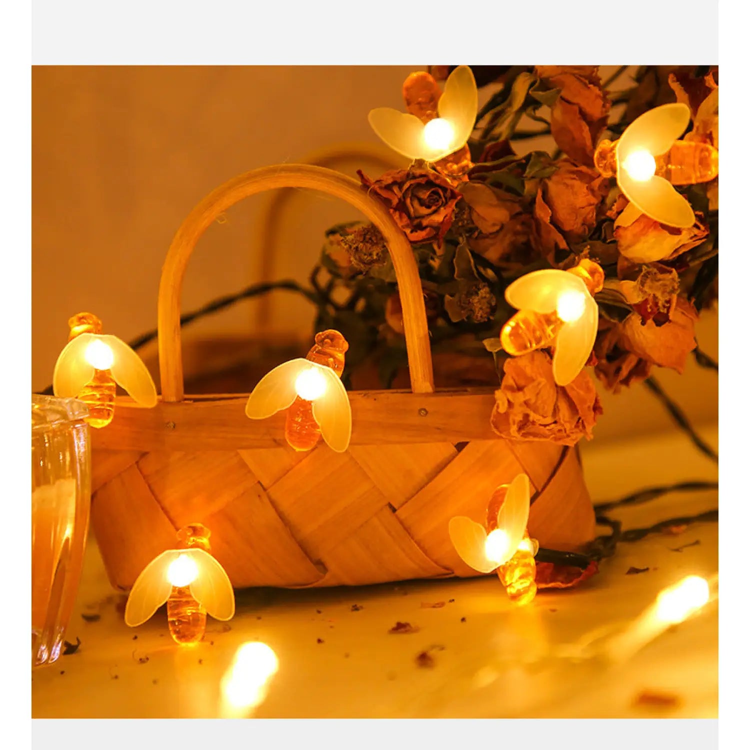 Solar String LED Lights with Bee Design for Garden Party & Holiday Decor - 12V Hanging Light