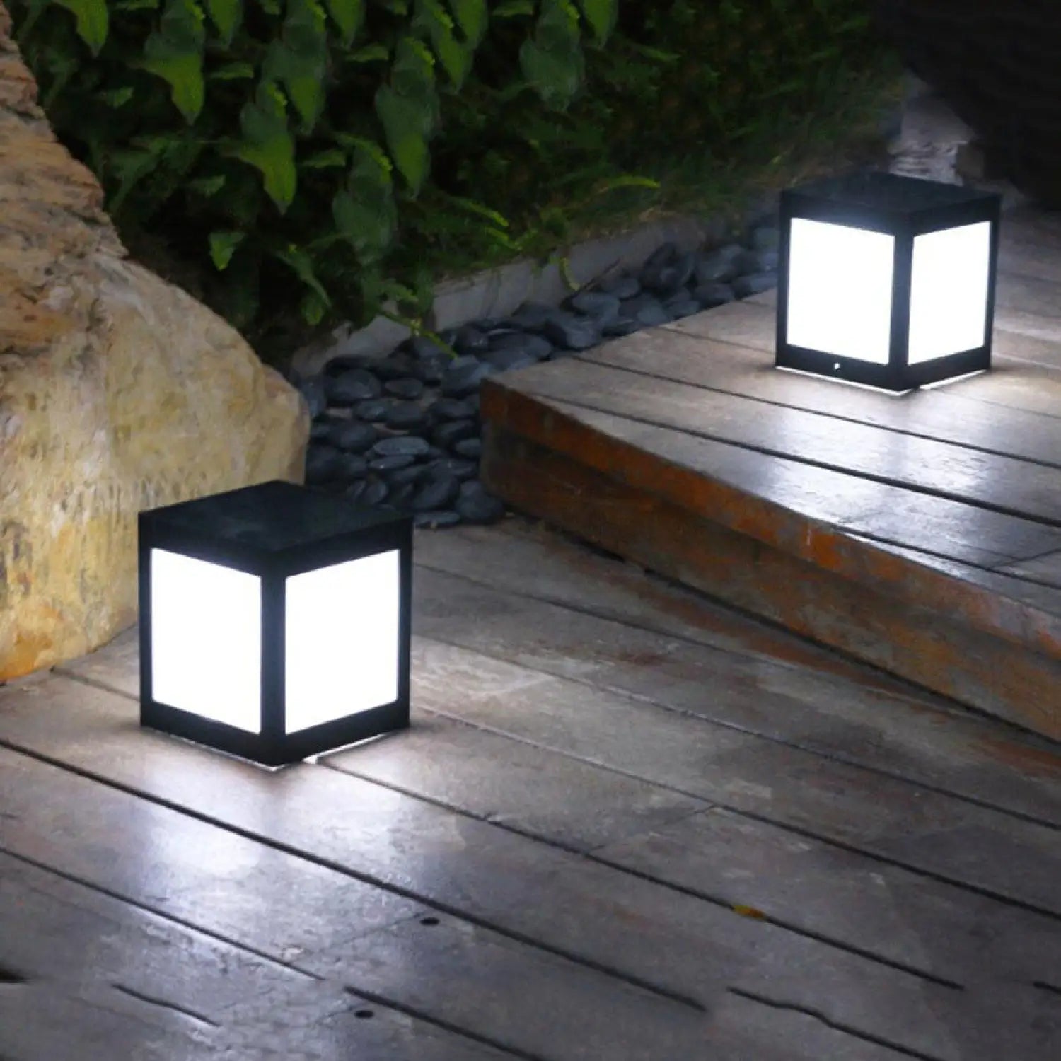 Weatherproof & Stylish Solar Lights for Outdoor Garden Purpose - 12V Hanging Light
